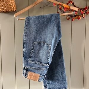 &Denim Size 2 High Waist Mom Denim Straight Jeans